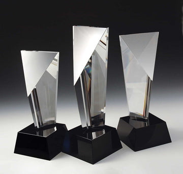 encore crystal award customizable with texts and logos, crystal clear glass award with triangle shape, great for employee appreciation, gifts for executives